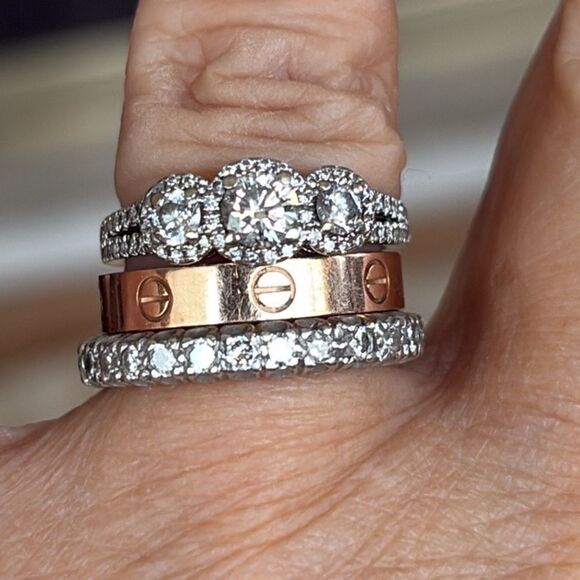 1.07 Carat Natural Diamond Past, Present, Future 14K Gold Engagement Ring $5,600 - Picture 1 of 15